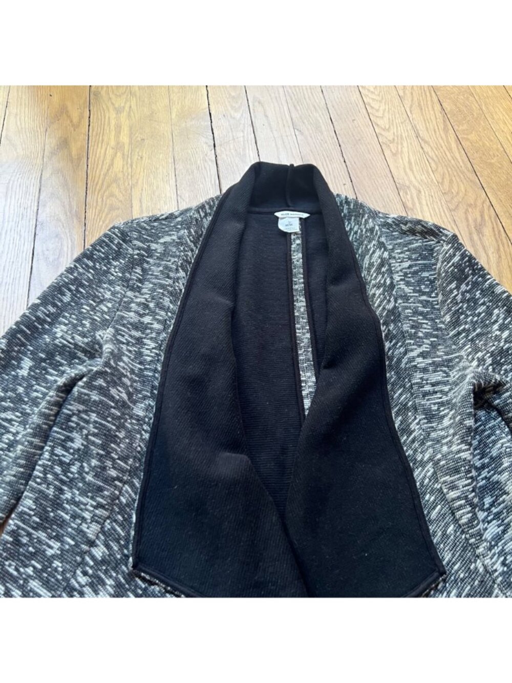 Club Monaco Size M Gray & Black Kiki Boucle Knit Draped Open Cardigan Sweater - Picture 7 of 16